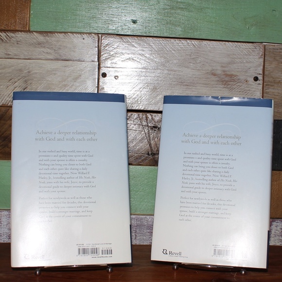 Bundle of Two Books: Draw Close • A Devotional for Couples - Picture 2 of 16